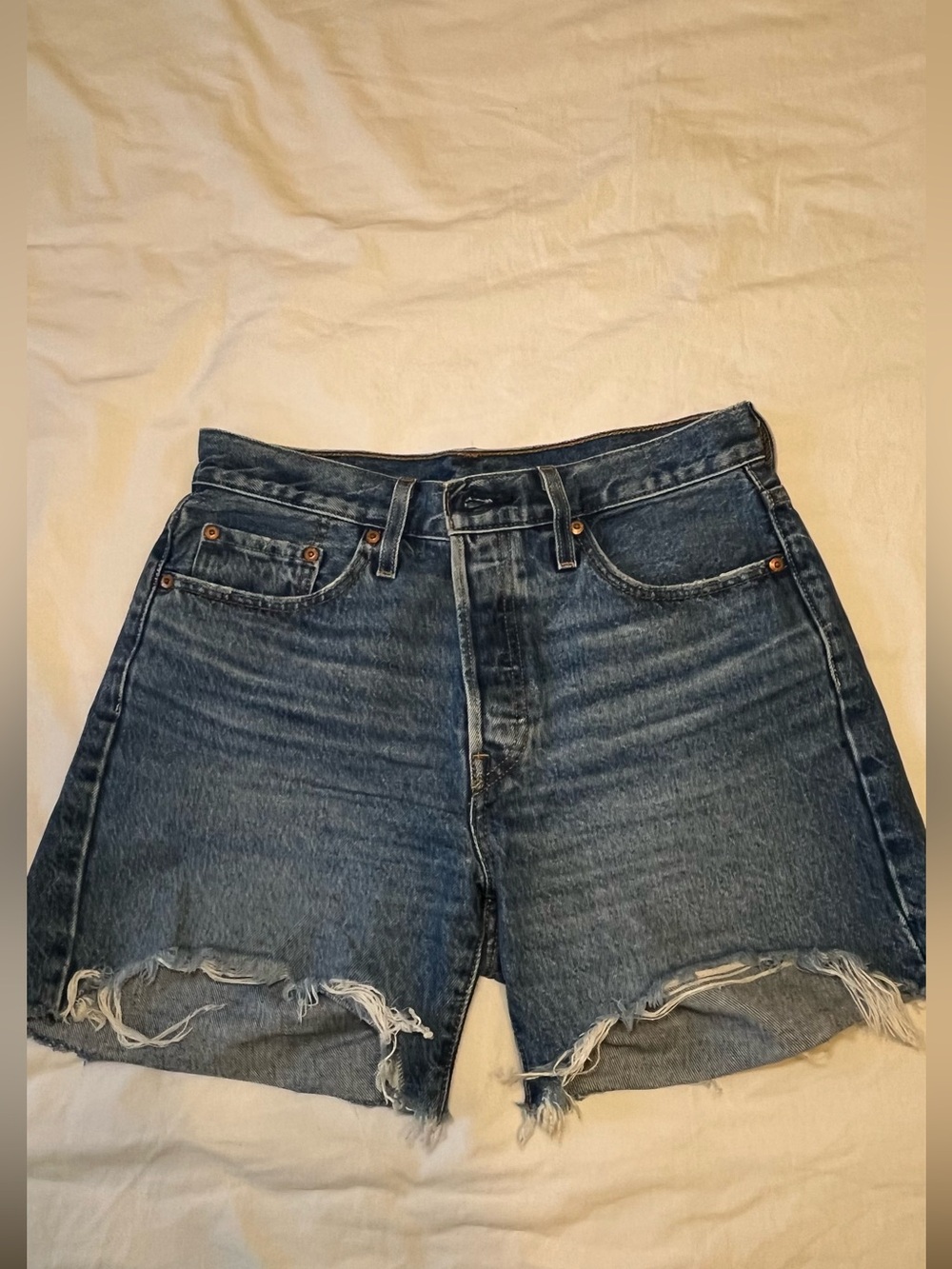 Levi’s Classic 501’s High-Rise Distressed is Denim Long Shorts - Blue